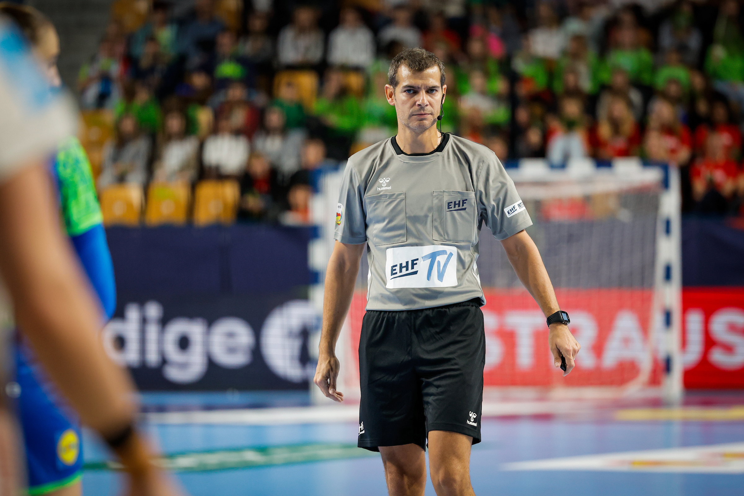 Spanish referees Alvarez and Bustamante to whistle the final