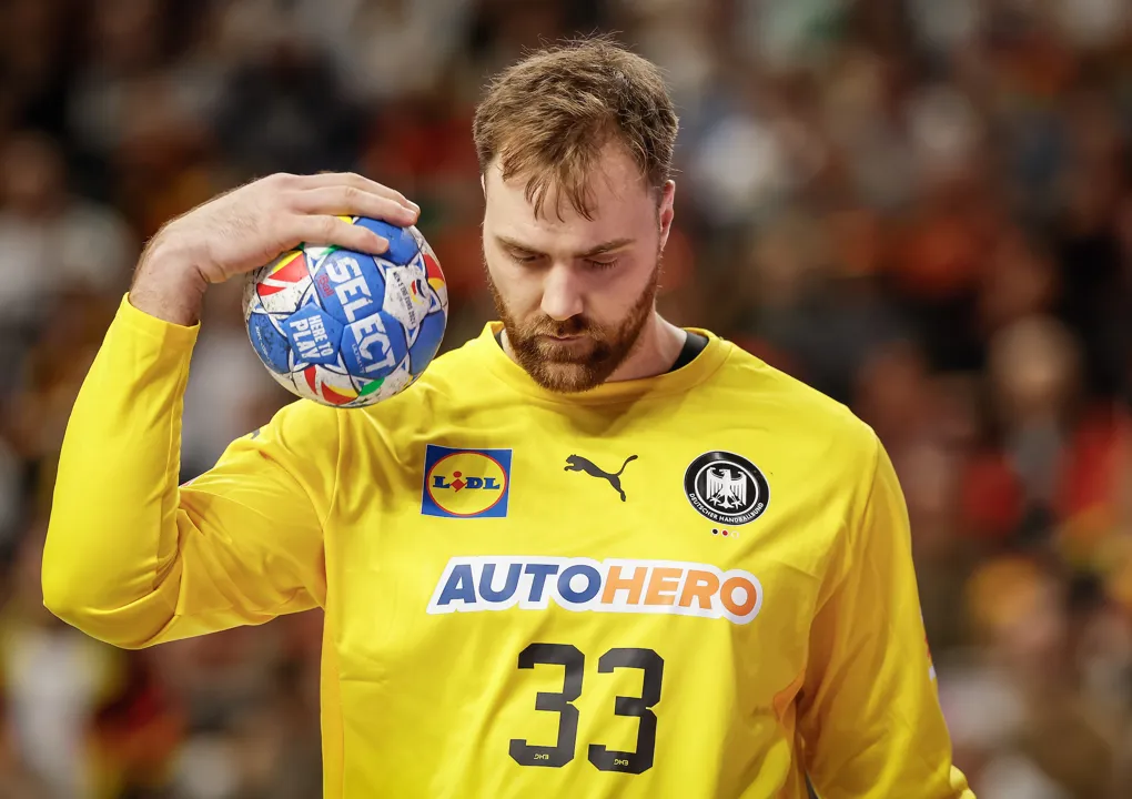 Crunch matches to offer answers in Cologne