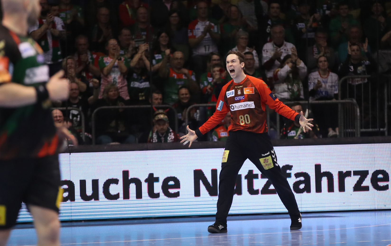 What teams need to do in the last round of the group phase