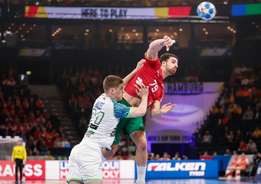 Portugal keep perfect main round record
