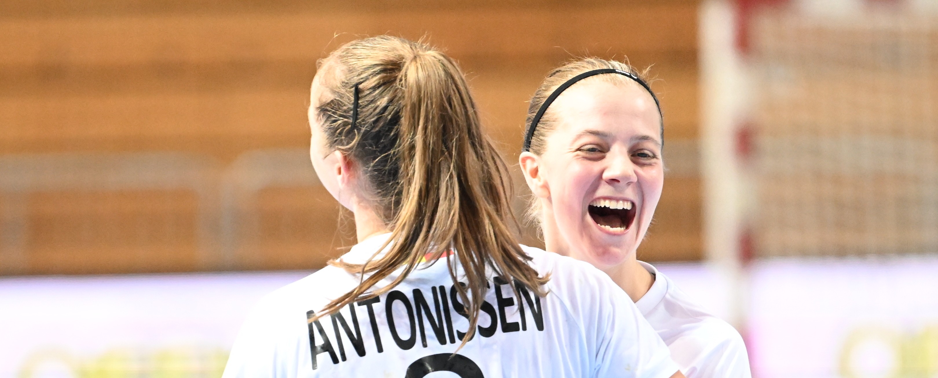 20251015 SLO BEL Antonissev