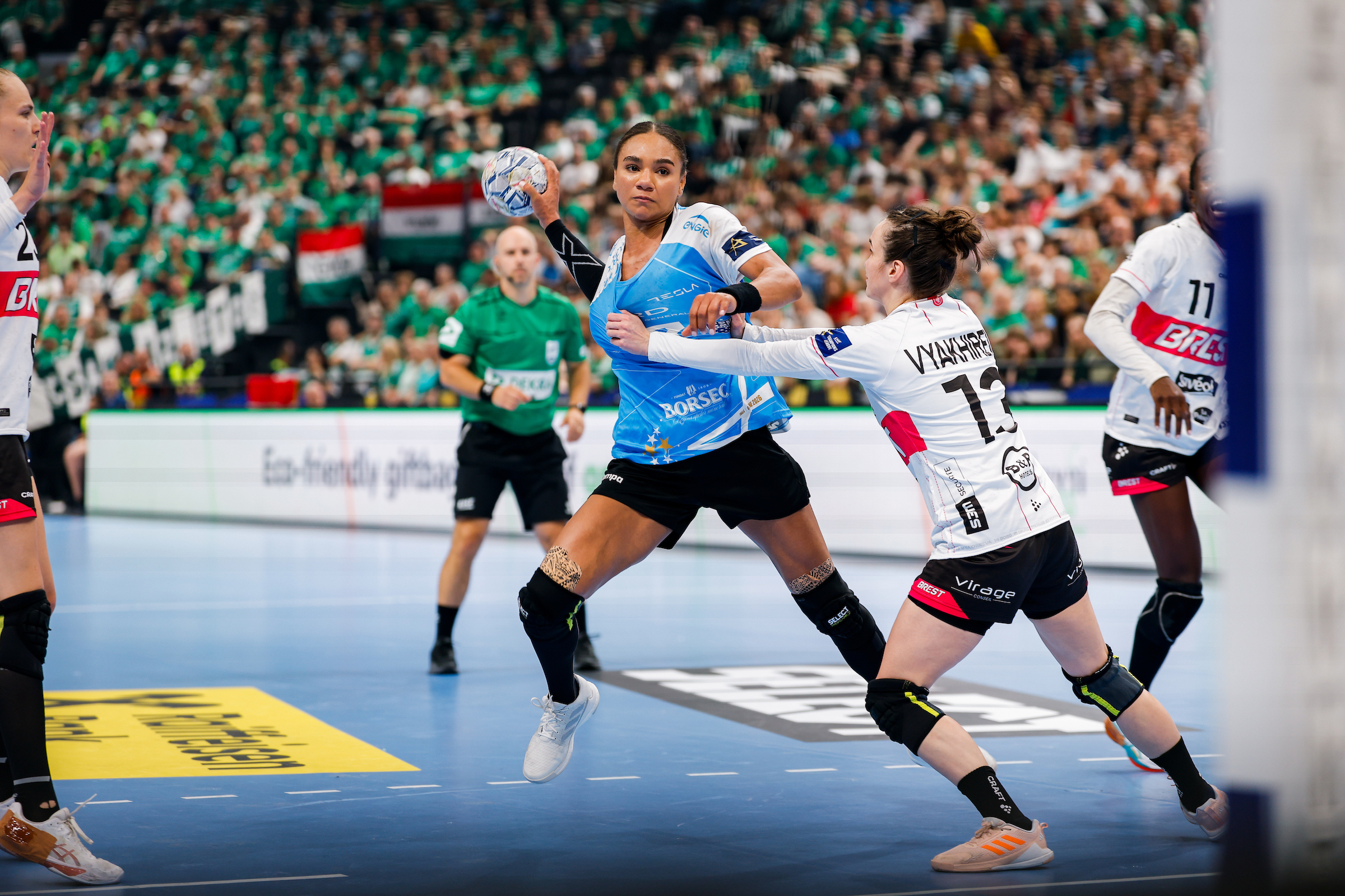 CSM celebrate third place at Raiffeisen Bank EHF FINAL4 2026