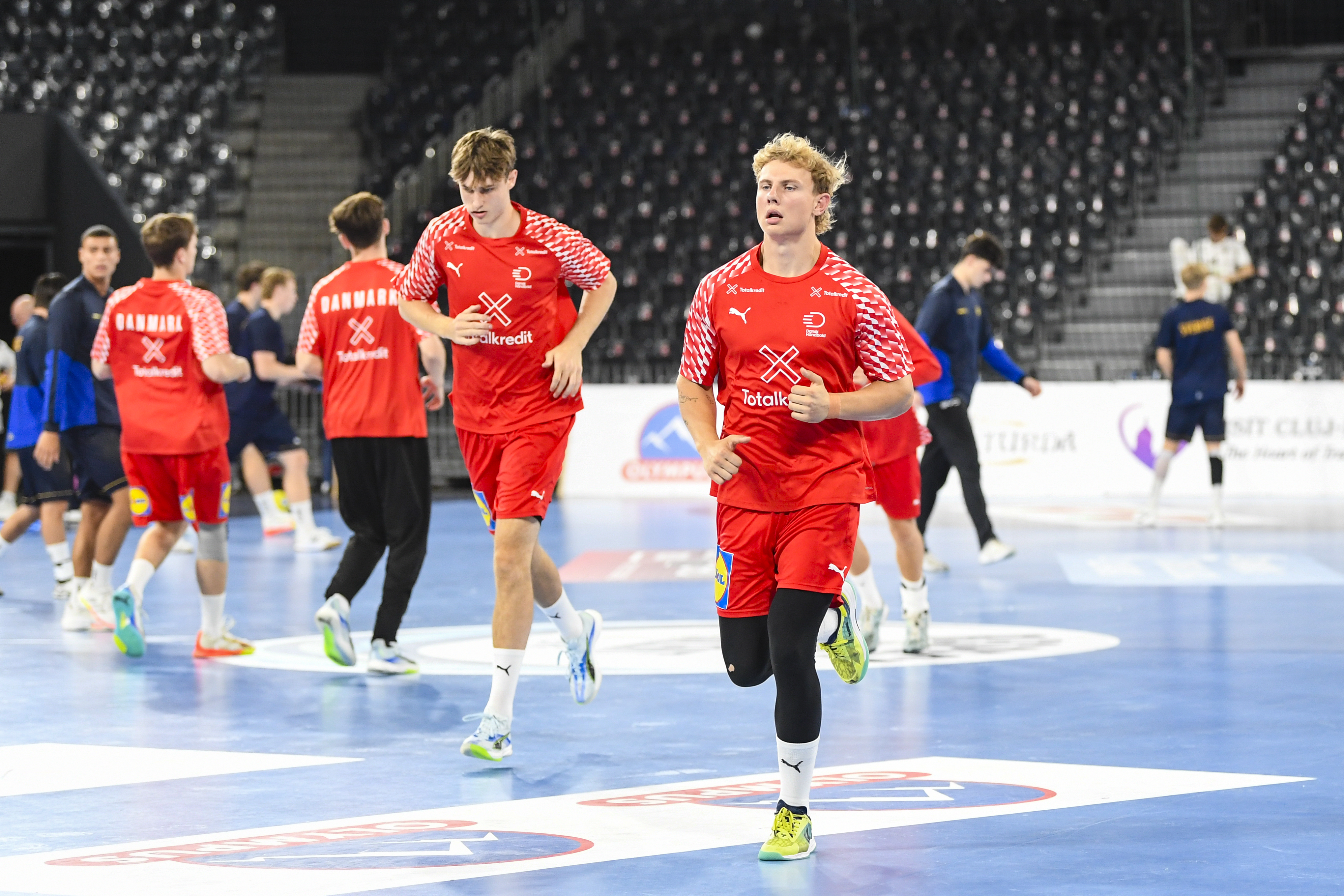 Live blog: Sweden and Denmark clash in first M20 EHF EURO semi-final