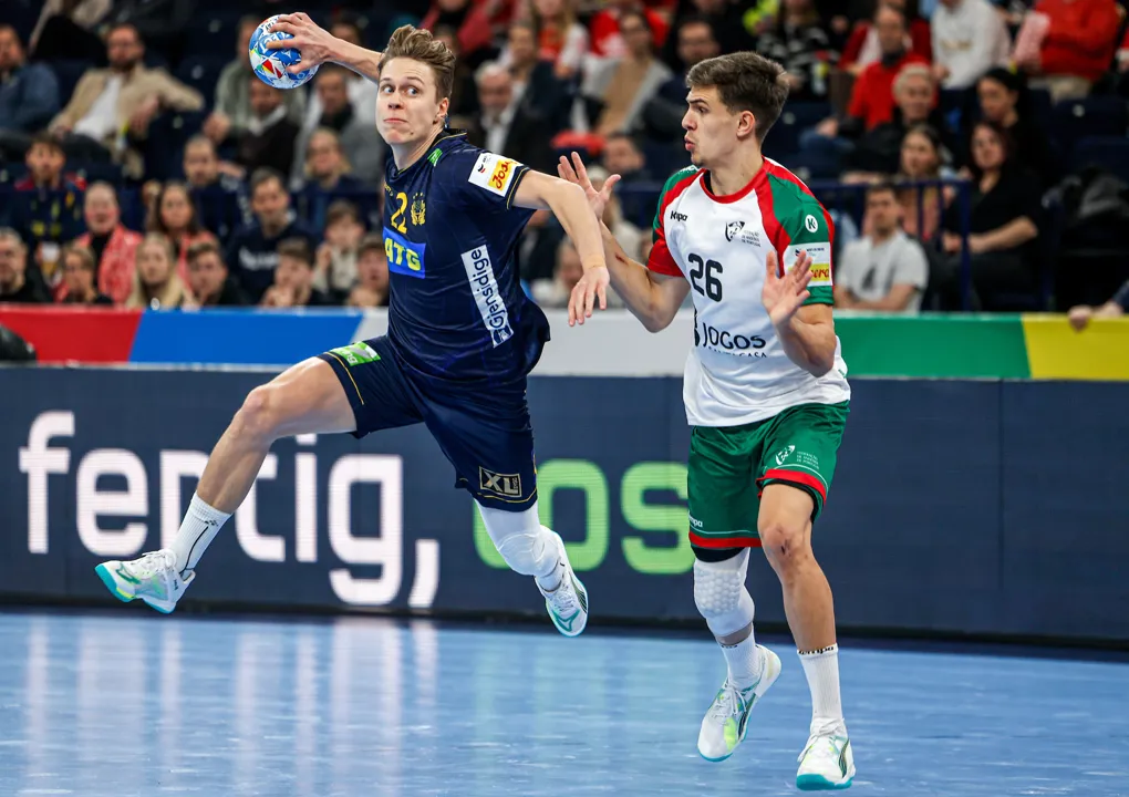 Sweden overthrow Portugal to put semi-finals in sight