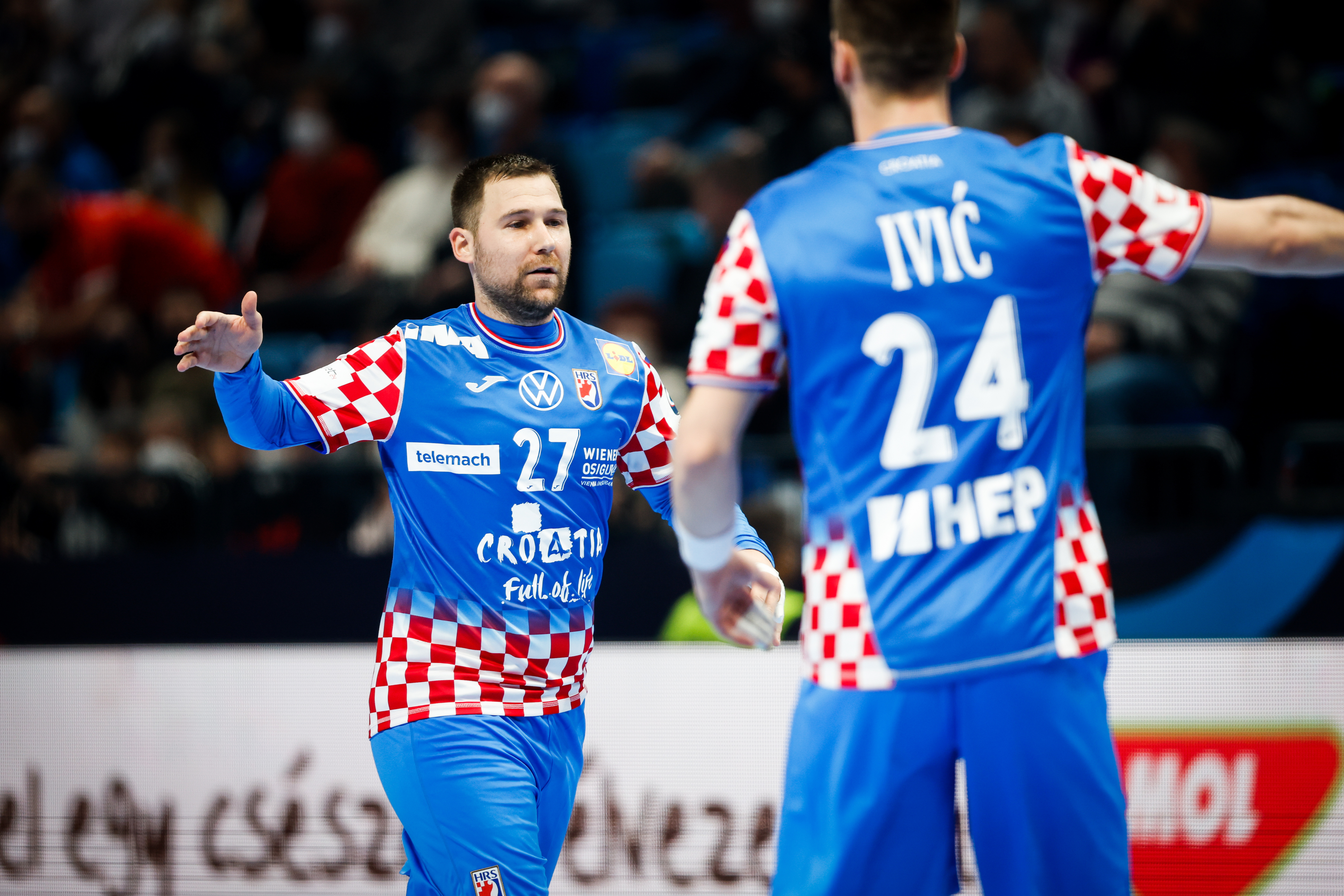 Croatia finish preliminary round with offensive festival