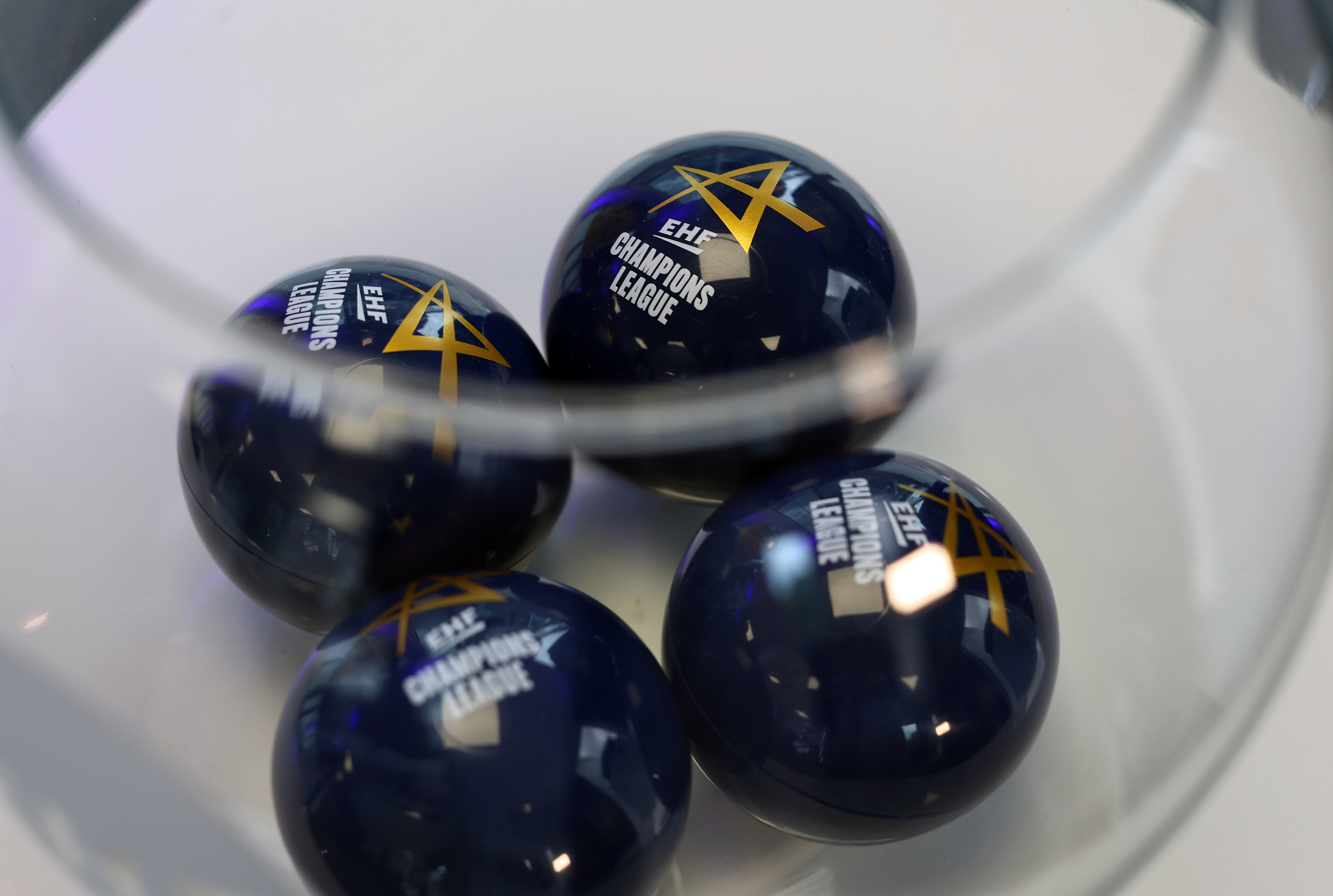 How to follow the 2024/25 group phase draw