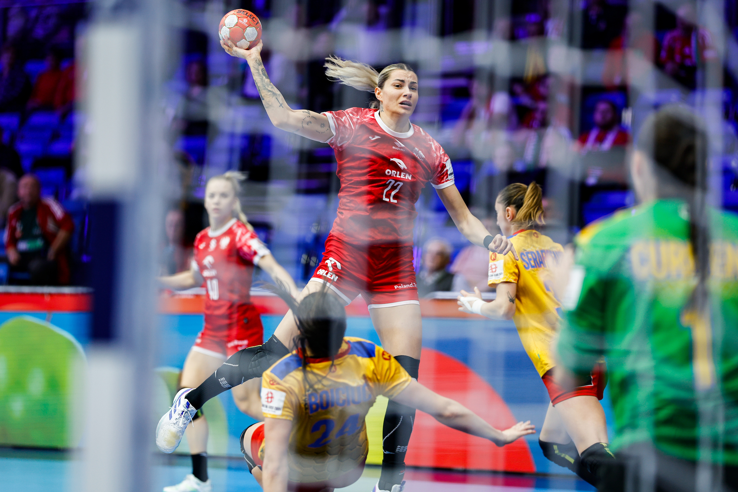 Determined Poland secure first main round victory
