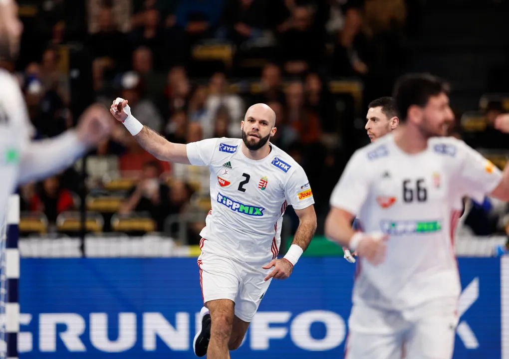 Hungary first to main round from nail-biting group C