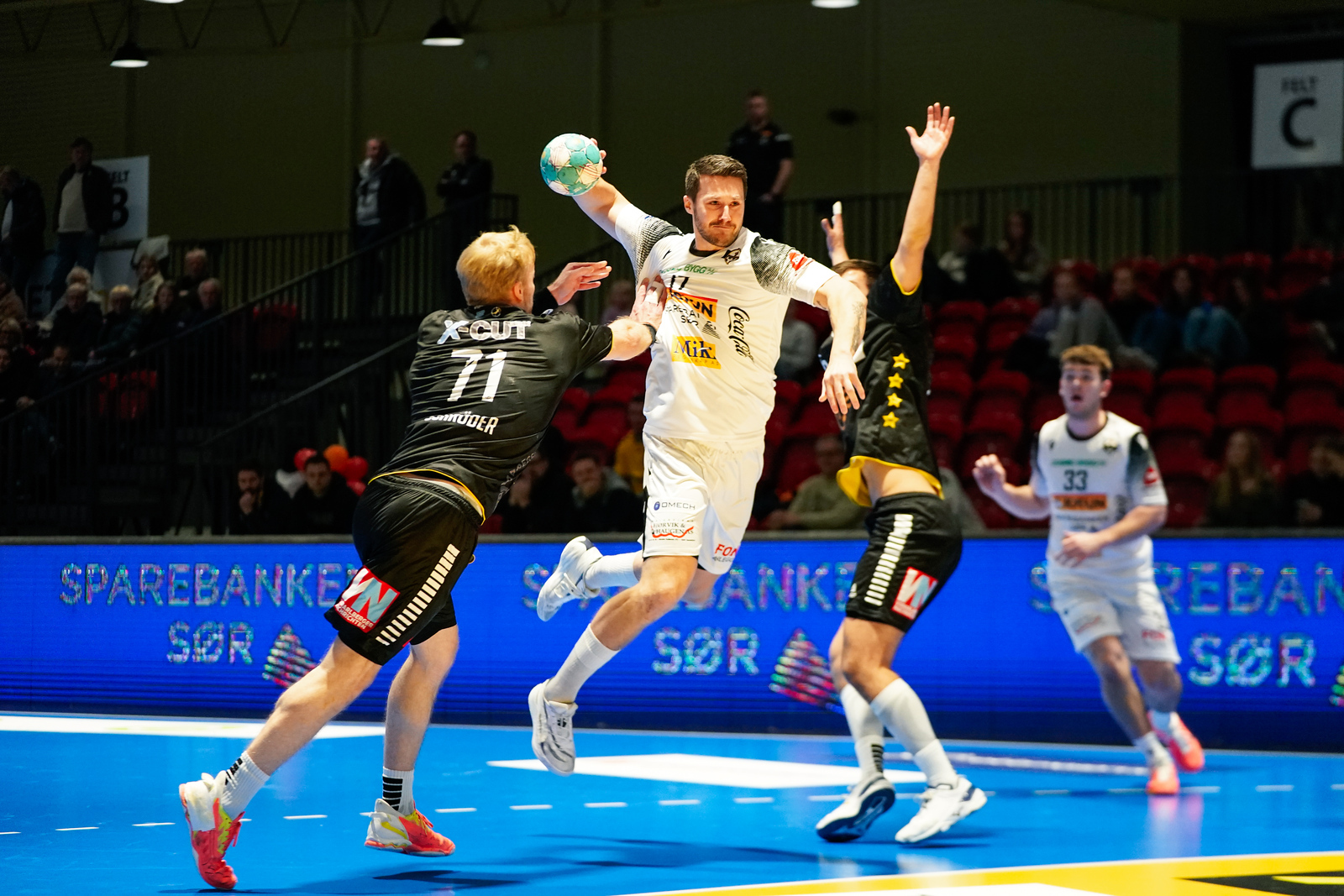 Dramatic round sets up EHF European Cup Men Last 16
