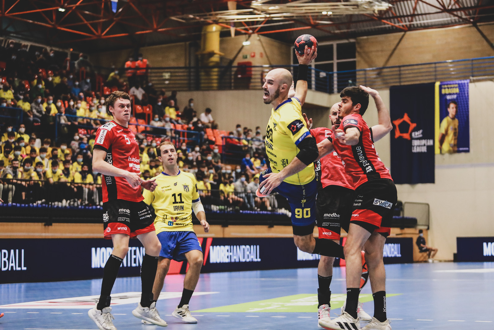 Last 16 line-up takes shape in round 8