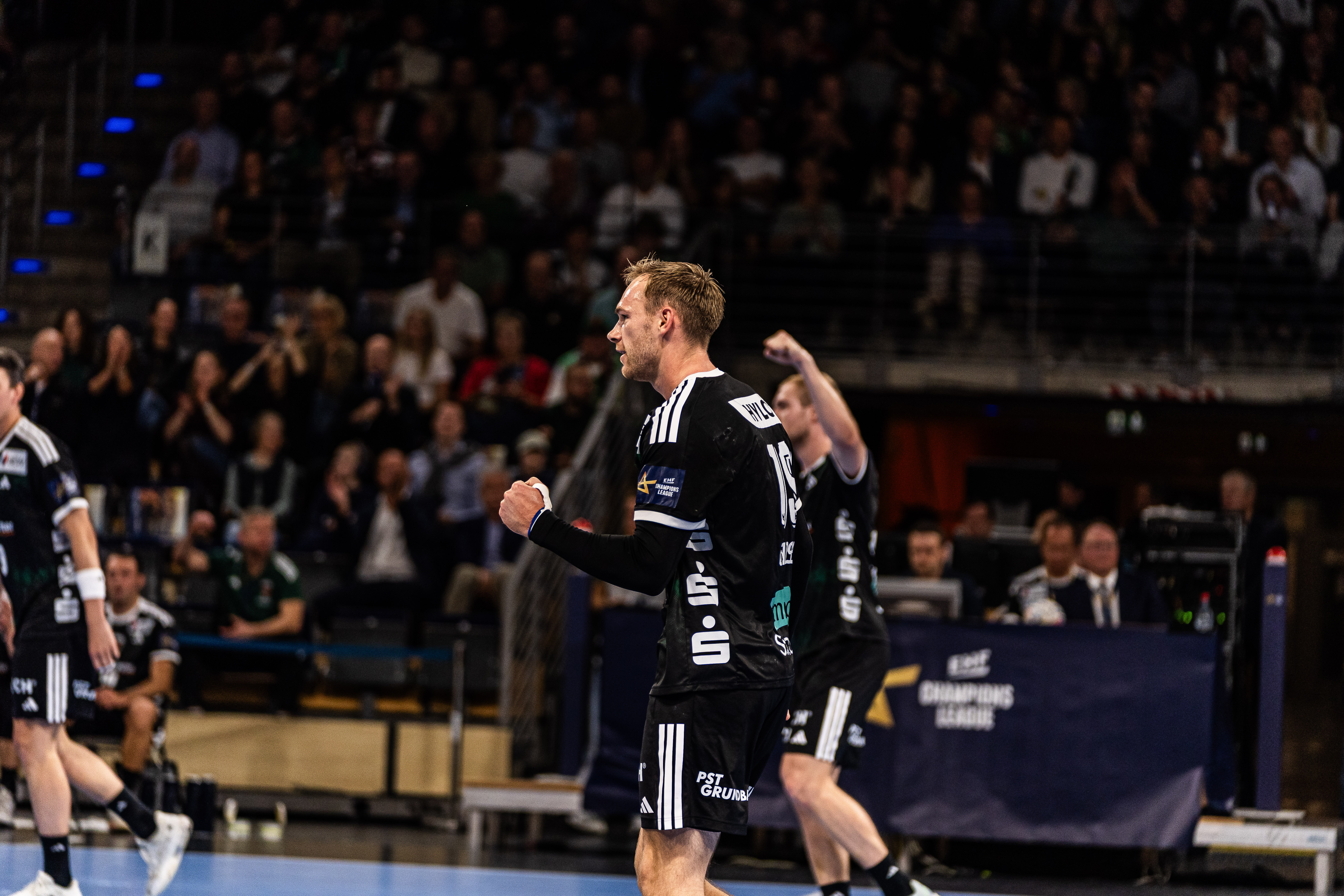 Gidsel equals 17-year-old mark, Aarhus celebrate historic win