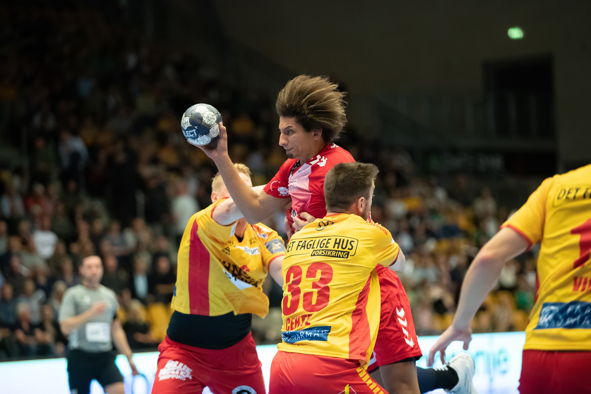 Dinamo mount superb comeback to save a point against GOG