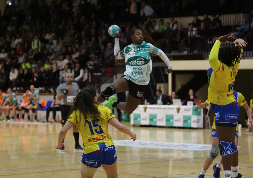 Three Spanish sides progress to quarter-finals